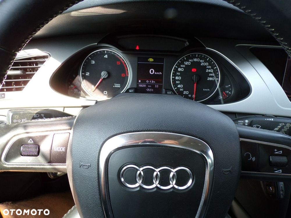 Audi A4 Avant - 30