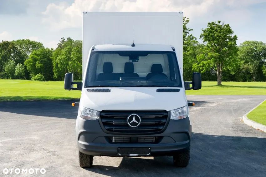 Mercedes-Benz Sprinter - 8