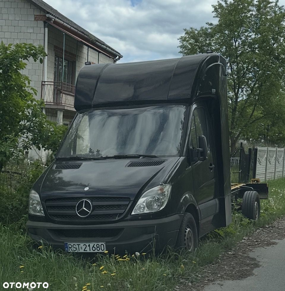 Mercedes-Benz Sprinter - 1