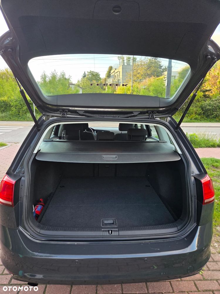 Volkswagen Golf VII 1.6 TDI BMT Comfortline - 11