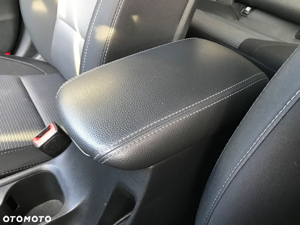 Hyundai i30 1.4 Passion Plus - 16