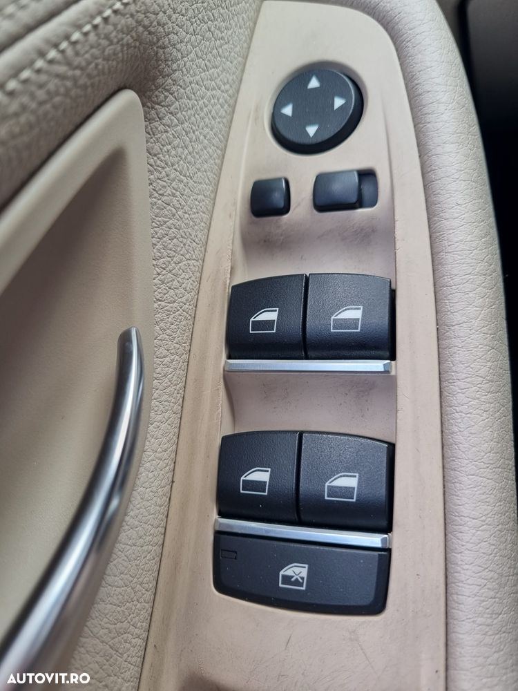 BMW Seria 5 520d Aut. Luxury Line - 18