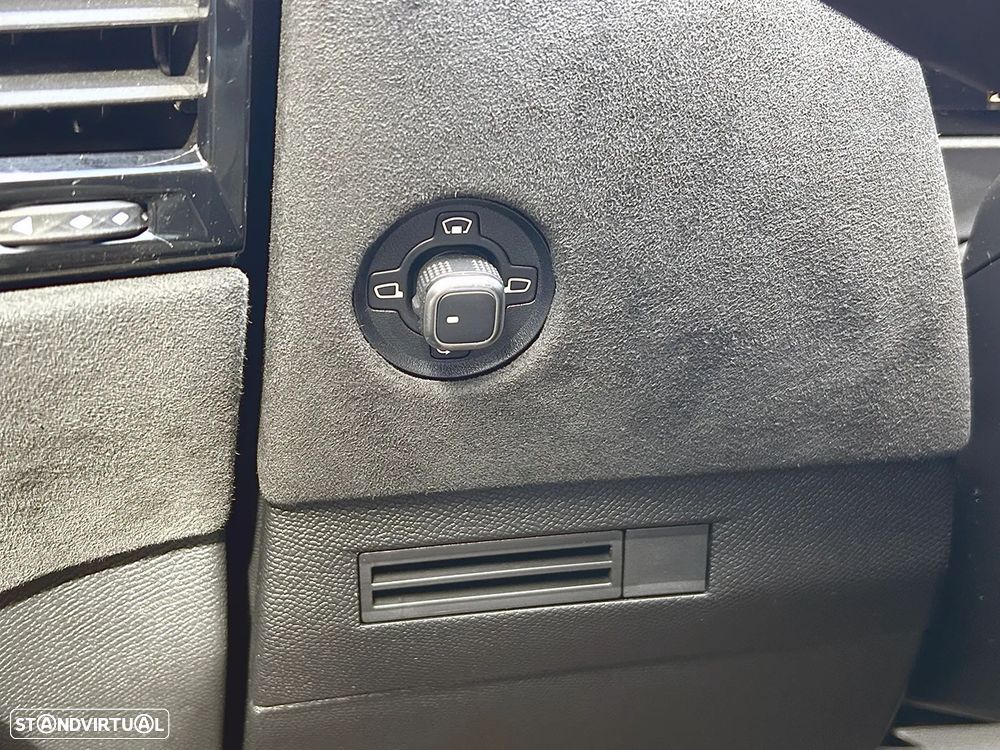 DS DS4 4 1.2 PureTech Performance Line EAT8 - 38