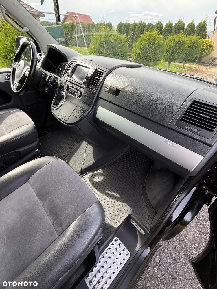 Volkswagen Multivan - 36
