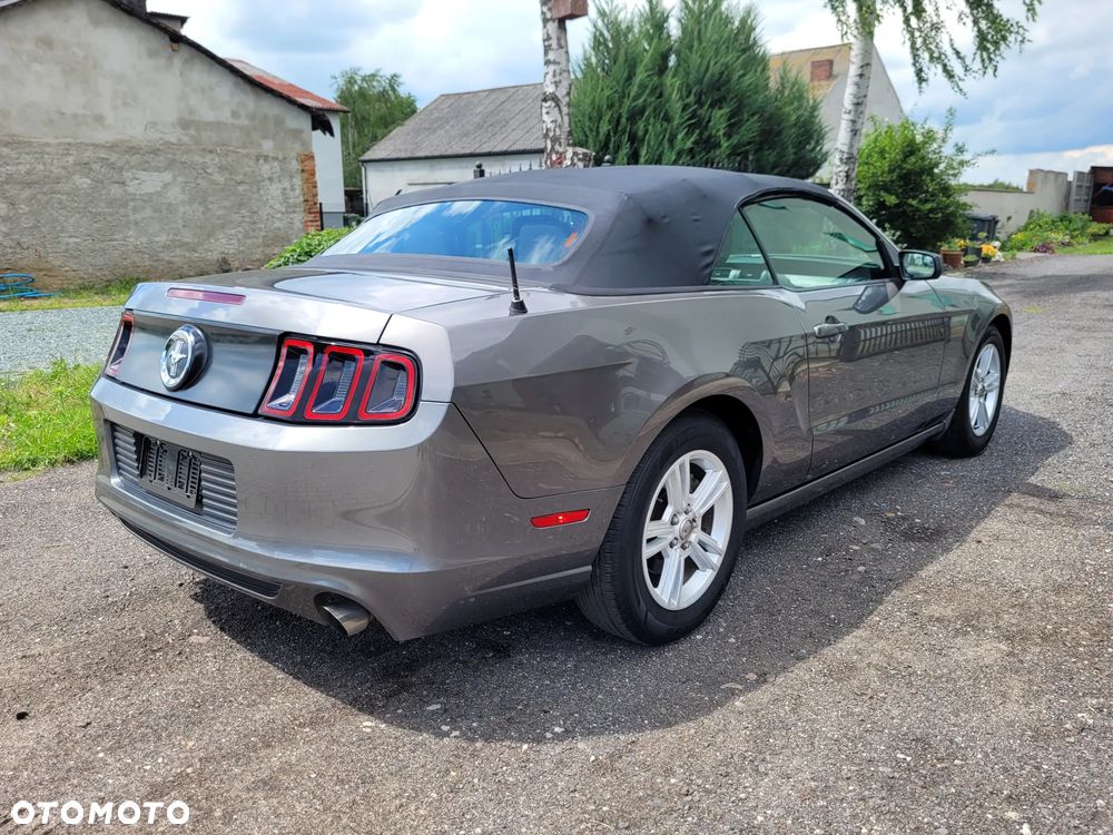 Ford Mustang 3.7 V6 - 16