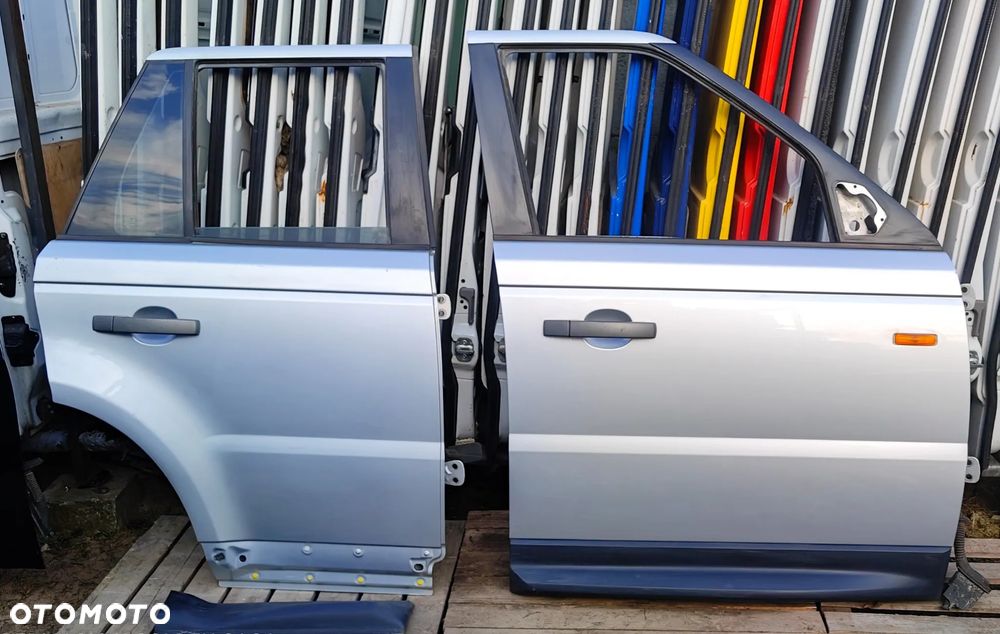 Drzwi Przód Przednie Tył Tylne Prawe LRC 798 ZERMATT SILVER Range Rover Sport L320 - 1