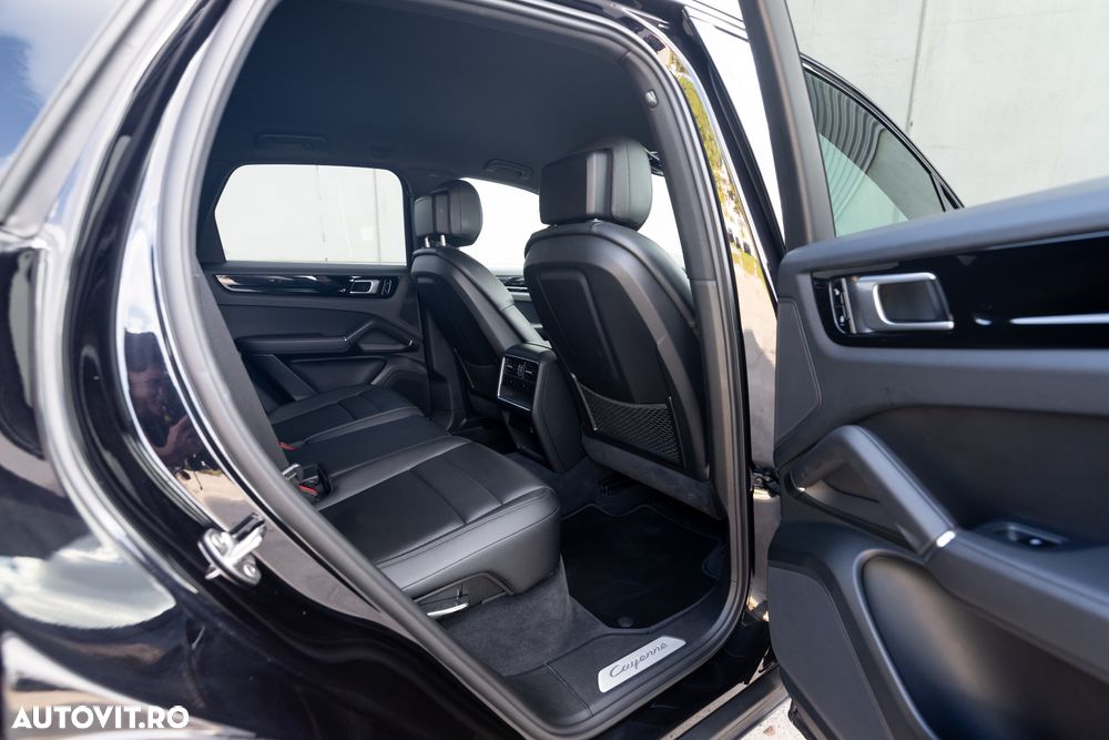 Porsche Cayenne Tiptronic S Platinum Edition - 10