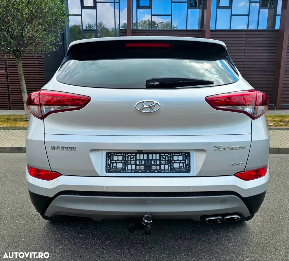 Hyundai Tucson 2.0 CRDI 4WD Automatik Premium - 14
