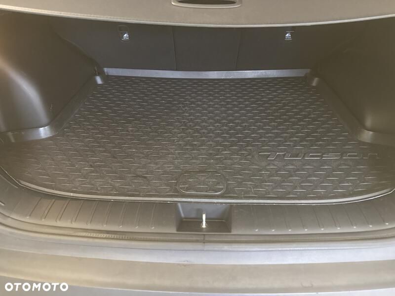 Hyundai Tucson 1.6 T-GDi Smart 2WD - 23