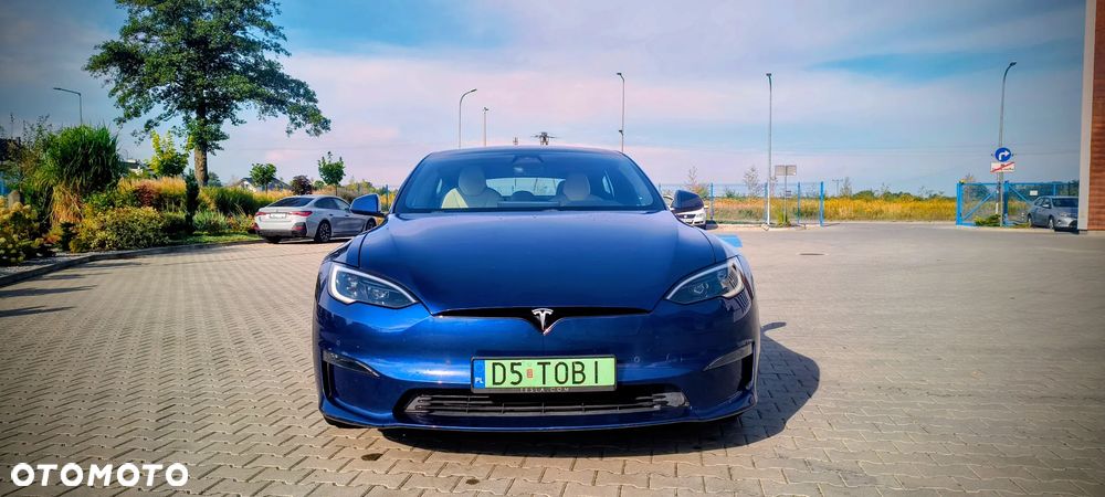 Tesla Model S - 1