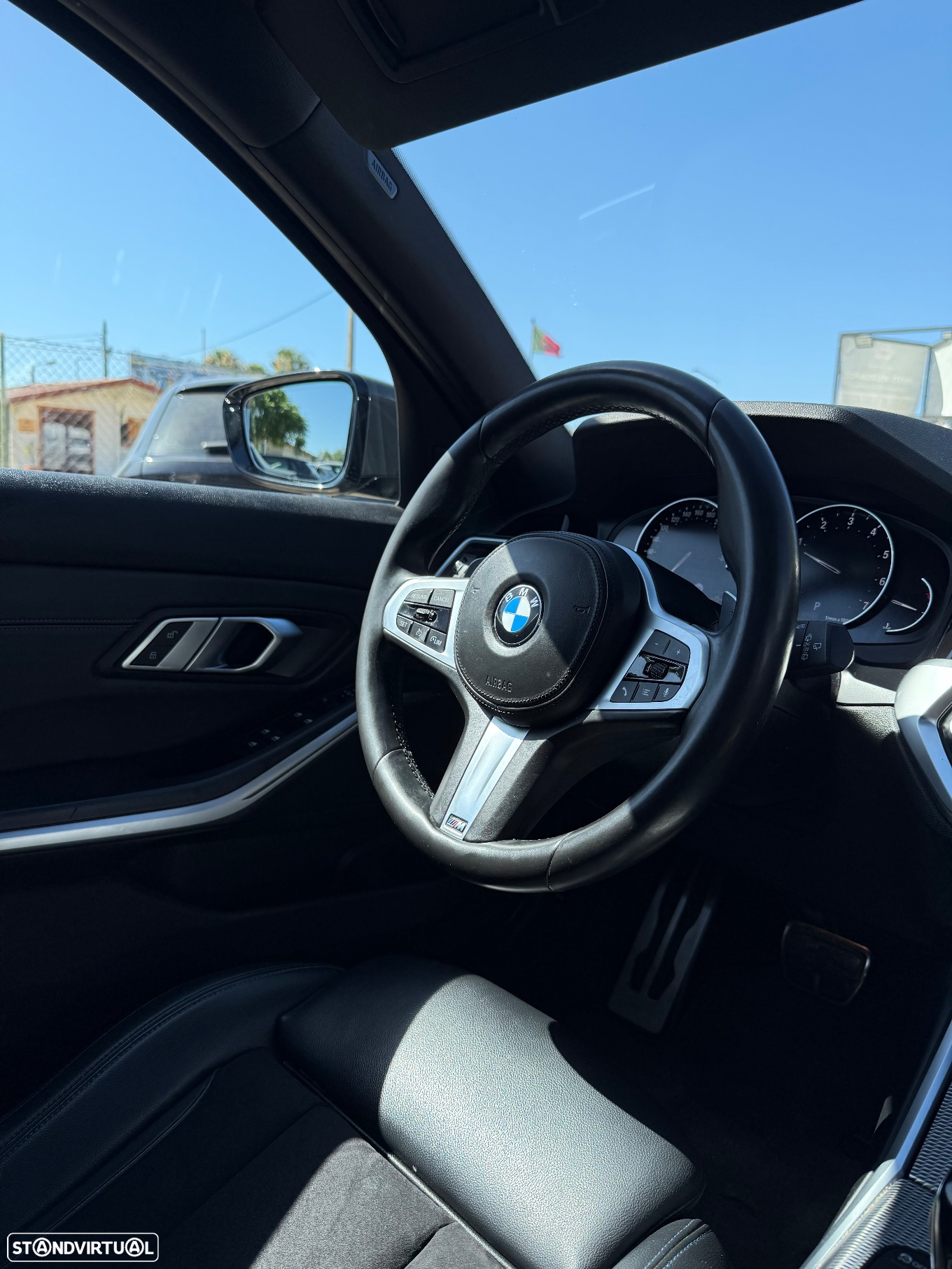 BMW 320 i Touring Pack M Shadow Auto - 22