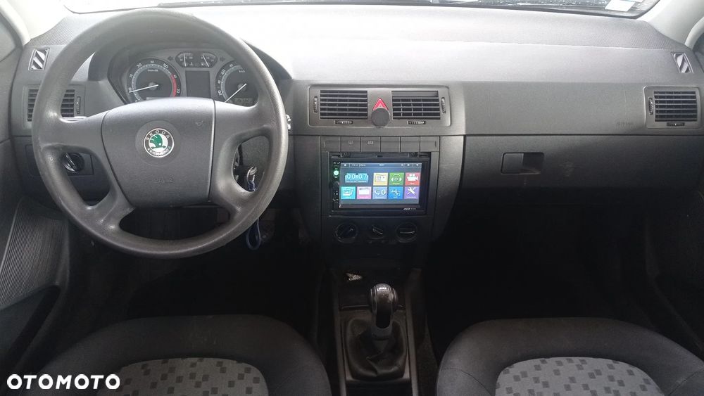 Skoda Fabia 1.4 16V Combi Comfort - 40