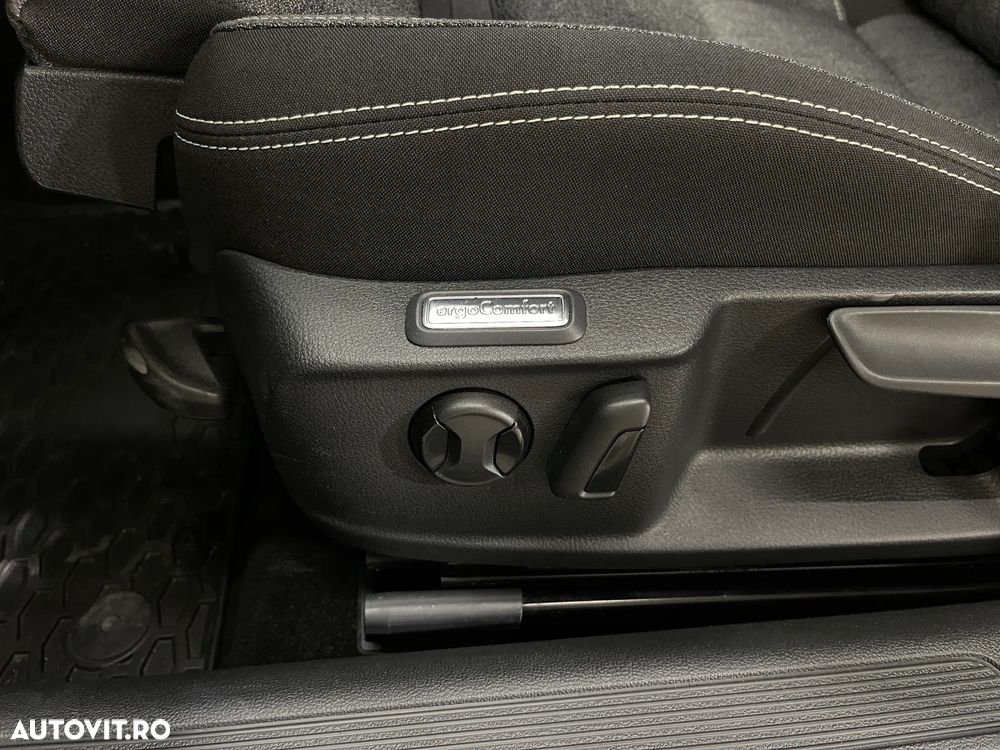 Volkswagen Passat 2.0 TDI DSG Comfortline - 21