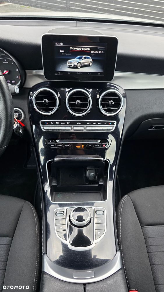 Mercedes-Benz GLC 250 d 4-Matic - 12