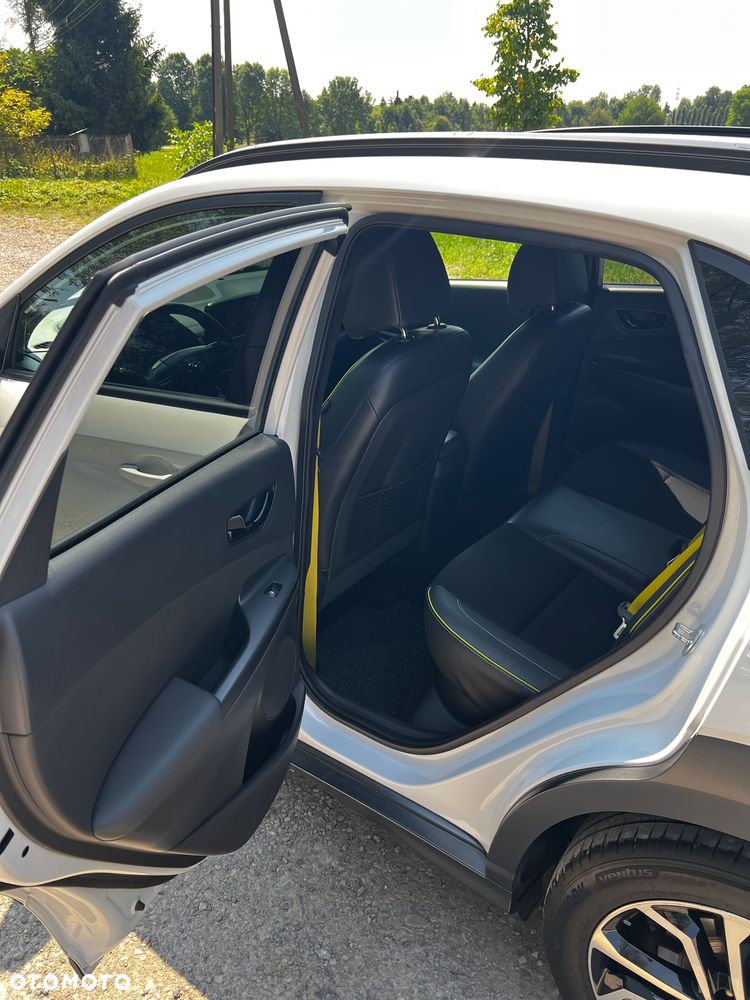 Hyundai Kona 1.6 T-GDI Premium 4WD DCT - 17