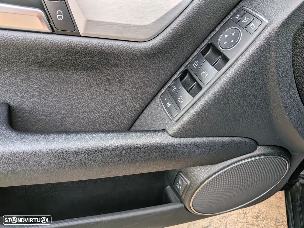 Mercedes-Benz C 250 Station CDI DPF (BlueEFFICIENCY) 7G-TRONIC Avantgarde - 17