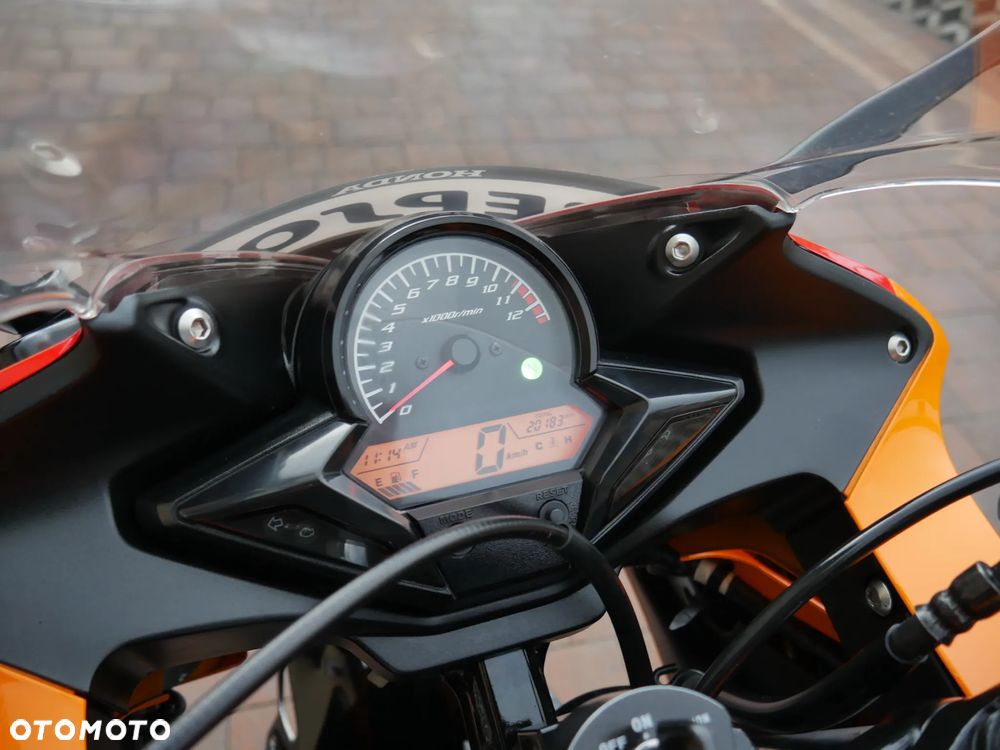 Honda CBR - 16