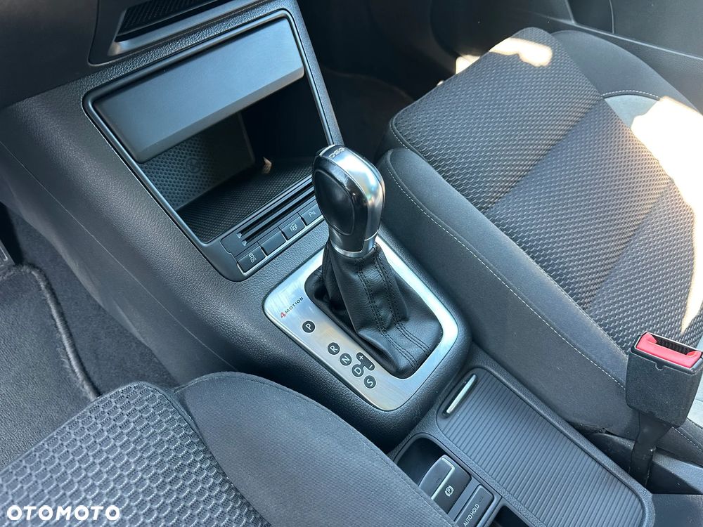 Volkswagen Tiguan - 14