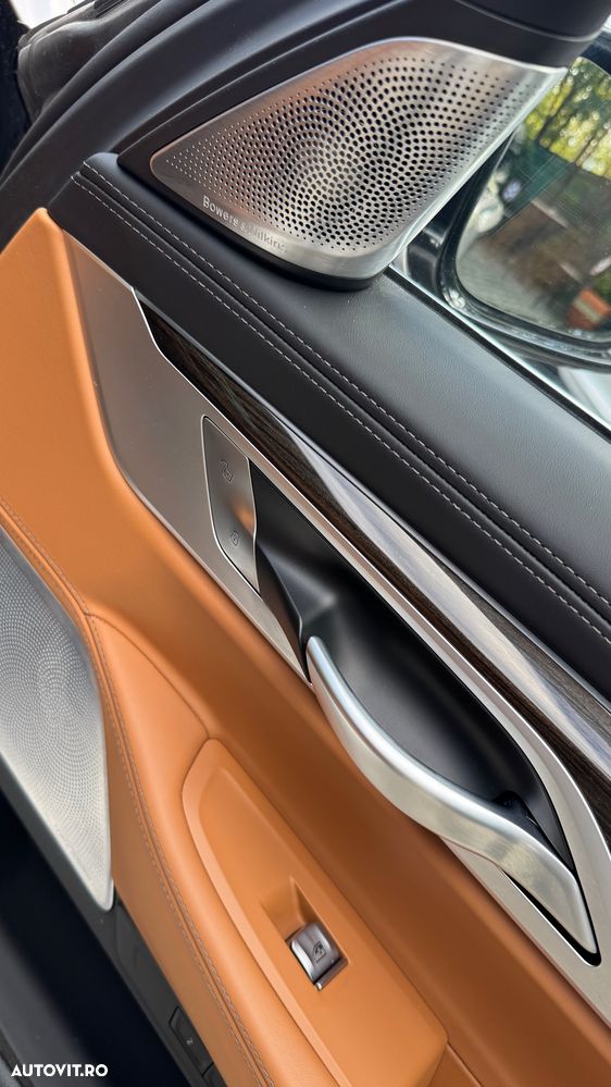 BMW Seria 7 745Le xDrive AT PHEV - 34