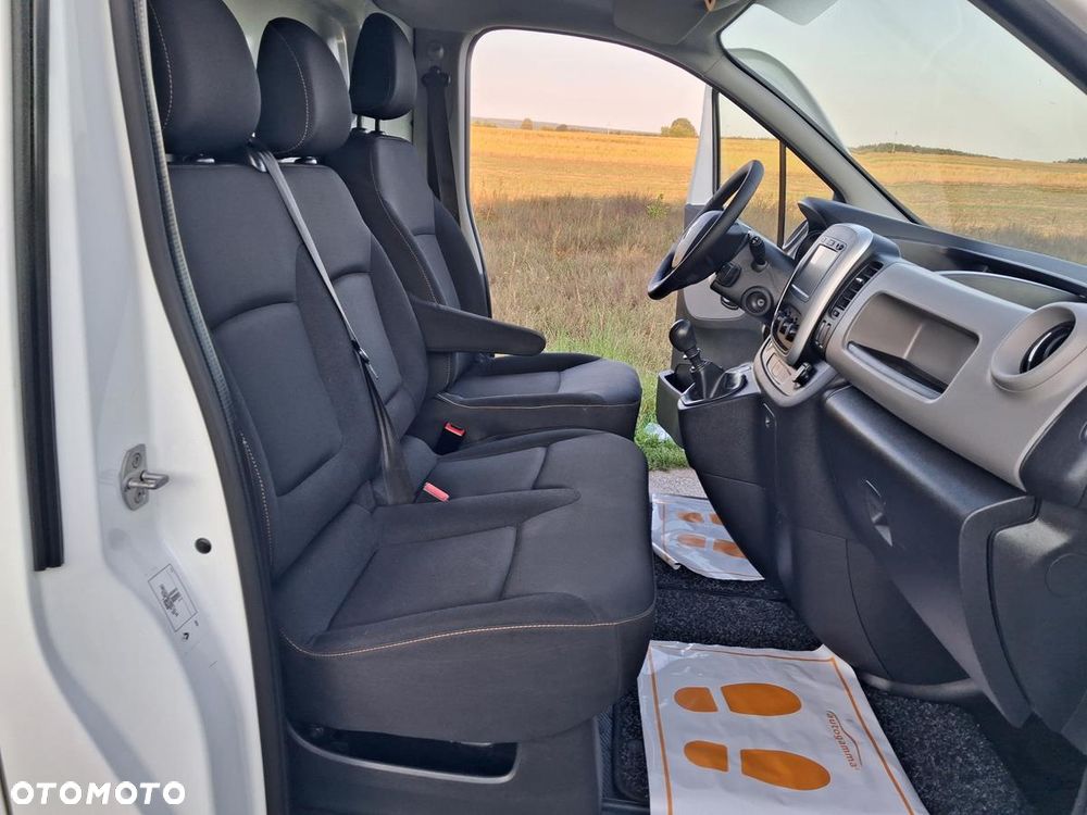 Renault Trafic - 26