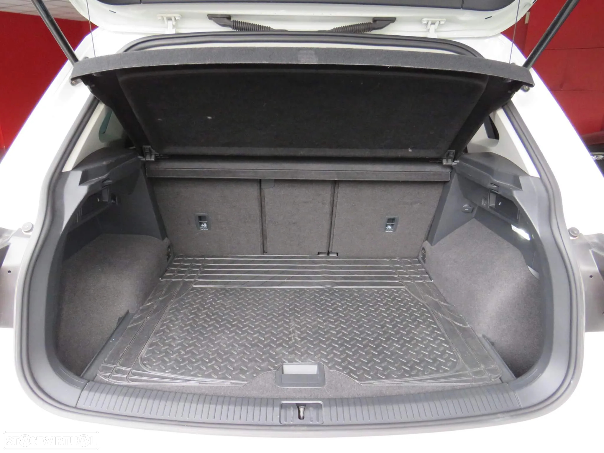 VW Tiguan 2.0 TDI R-Line DSG 4Motion - 51
