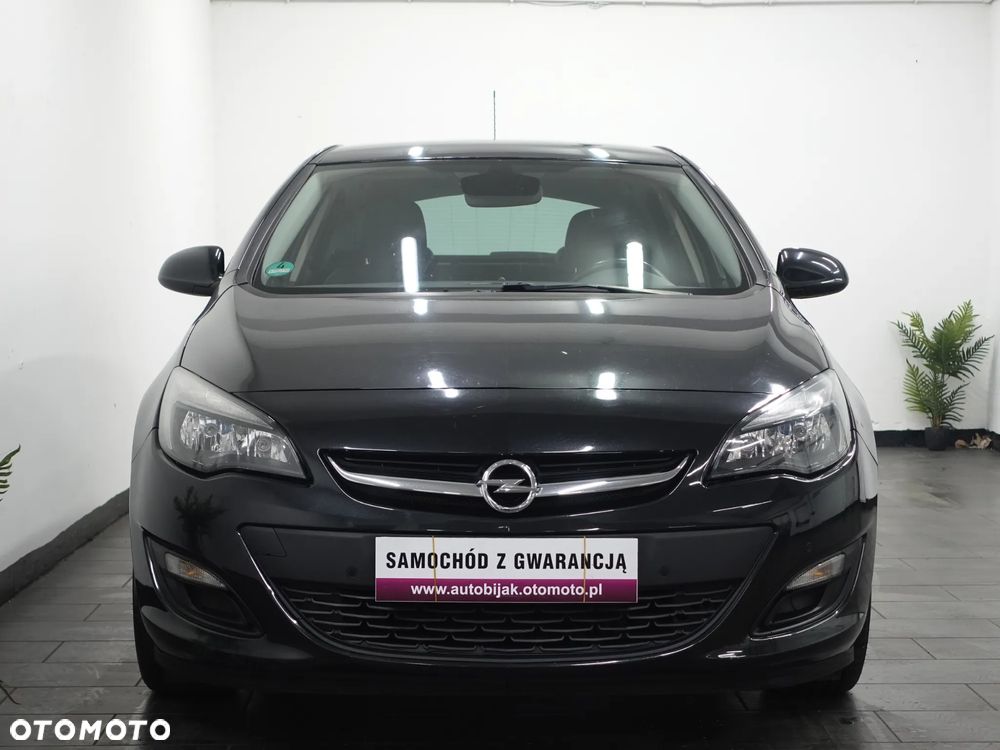 Opel Astra 1.4 150 Jahre - 12