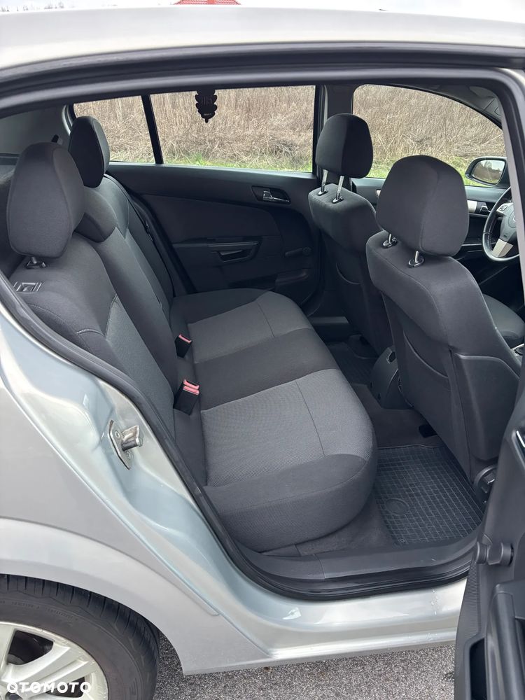 Opel Astra - 12