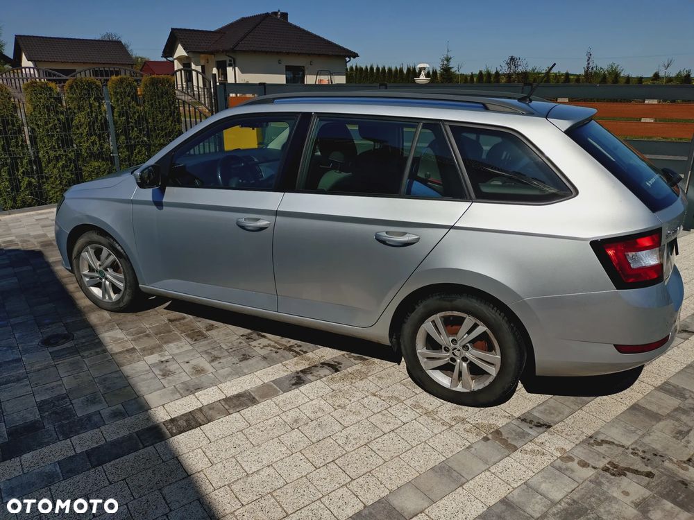 Skoda Fabia 1.0 Active - 2