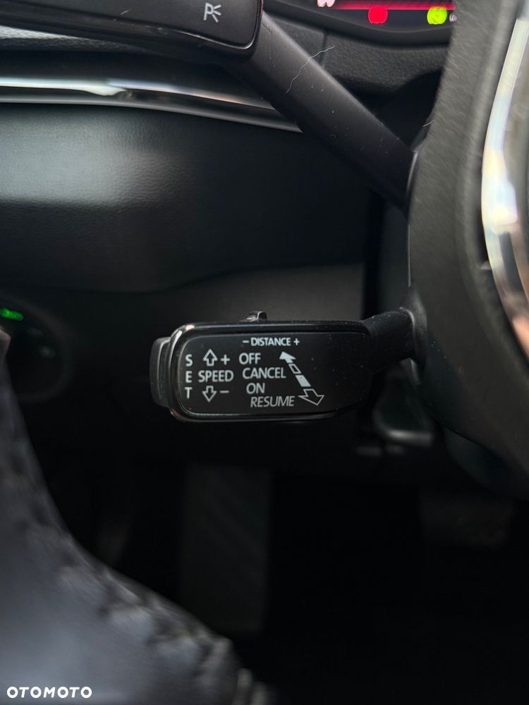Skoda Karoq 2.0 TDI SCR 4x4 Style DSG - 37