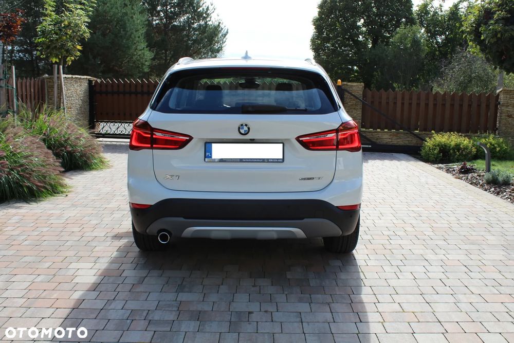 BMW X1 sDrive18i xLine - 15