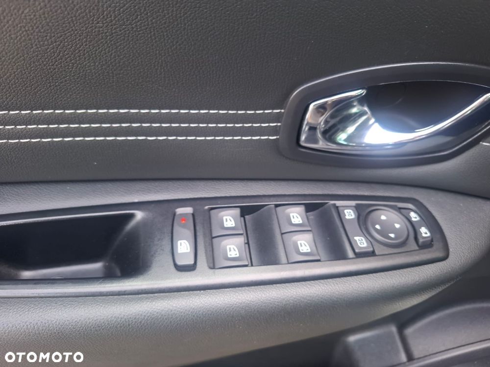 Renault Scenic 1.9 dCi Bose Edition - 13