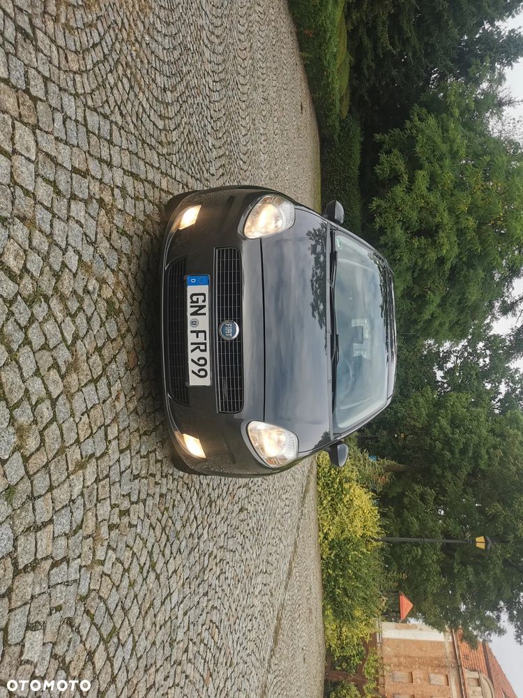 Fiat Punto 1.4 16V Emotion - 5