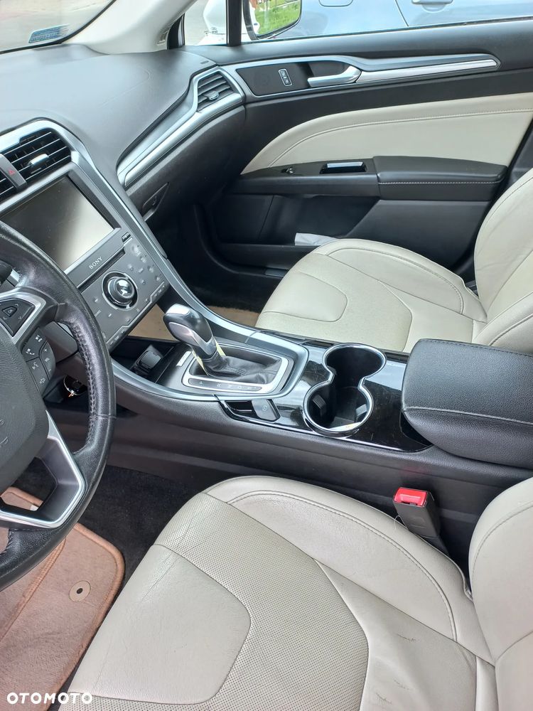 Ford Fusion 2.0 EcoBoost Titanium - 7