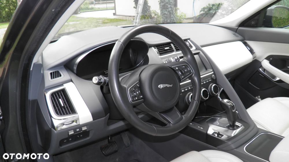 Jaguar E-Pace P250 AWD S - 5