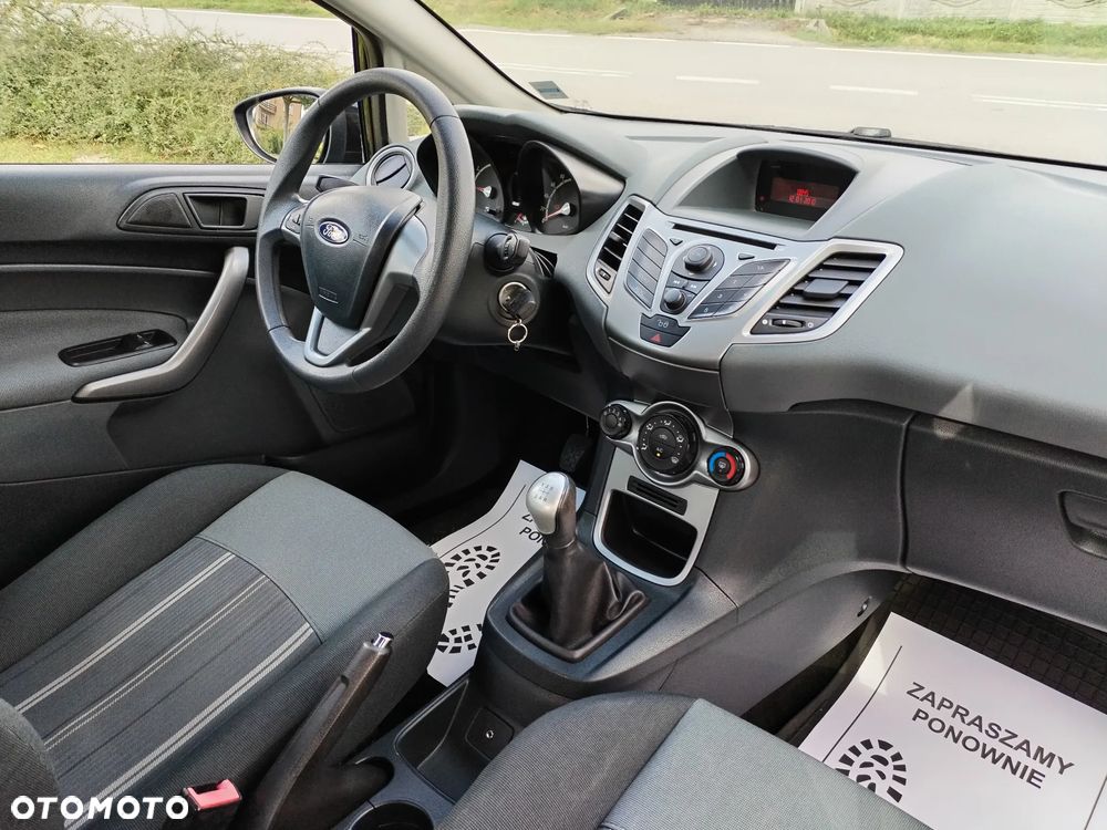 Ford Fiesta - 13