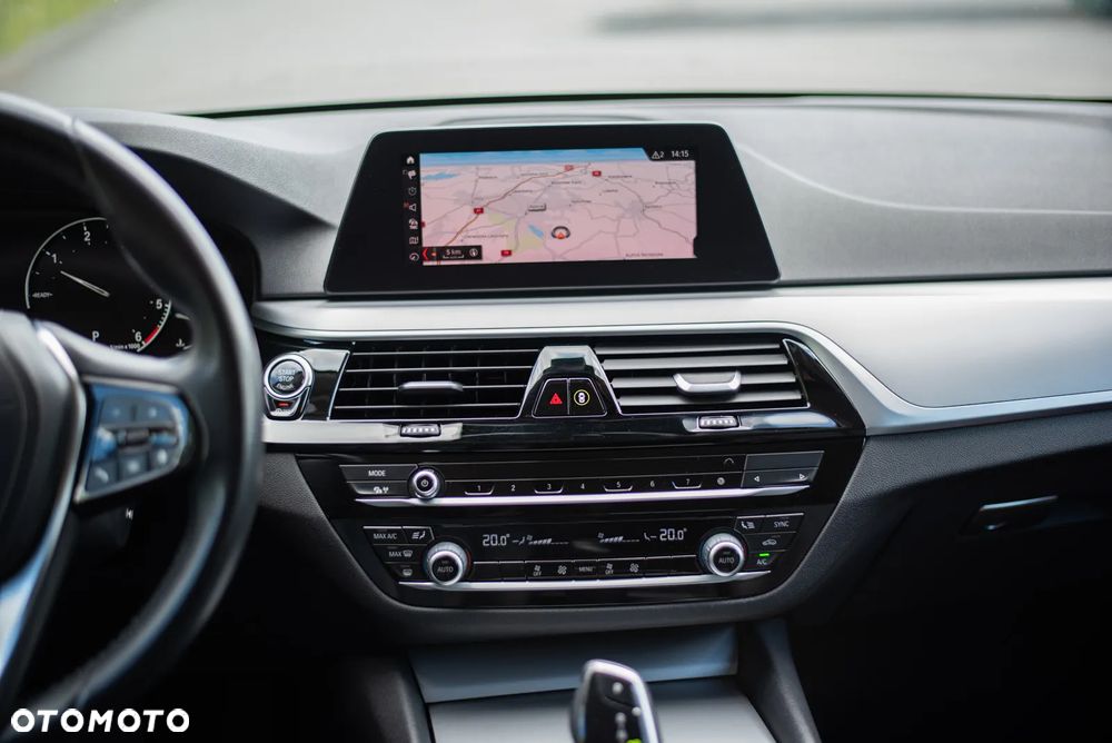 BMW Seria 5 520d xDrive - 20