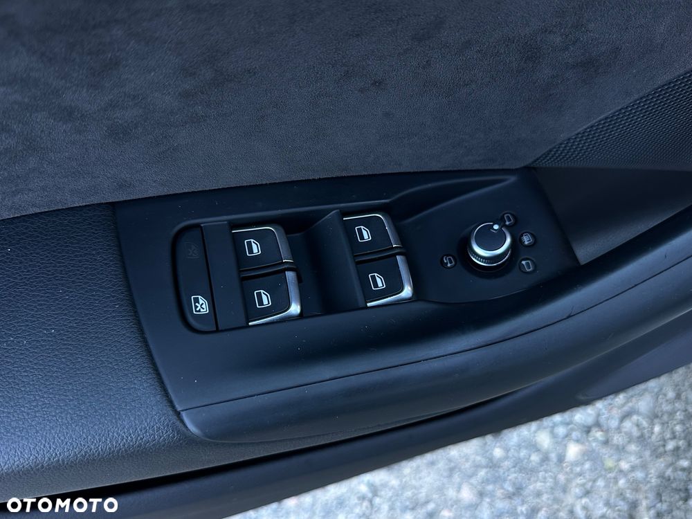 Audi Q3 2.0 TFSI Quattro - 14