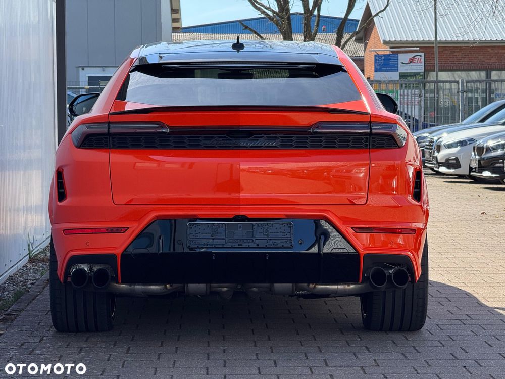 Lamborghini Urus - 5