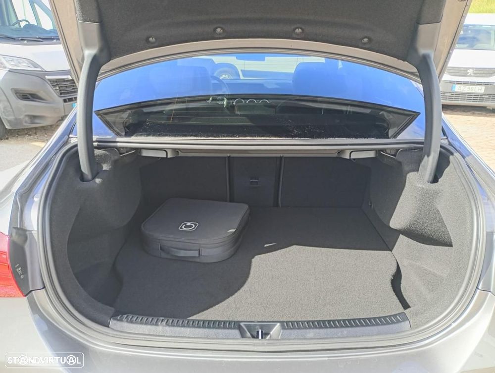 Mercedes-Benz A 250 Limousine e 8G-DCT AMG Line Advanced Plus - 15