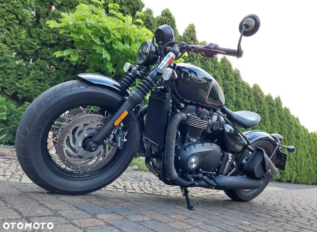 Triumph Bonneville Bobber - 1