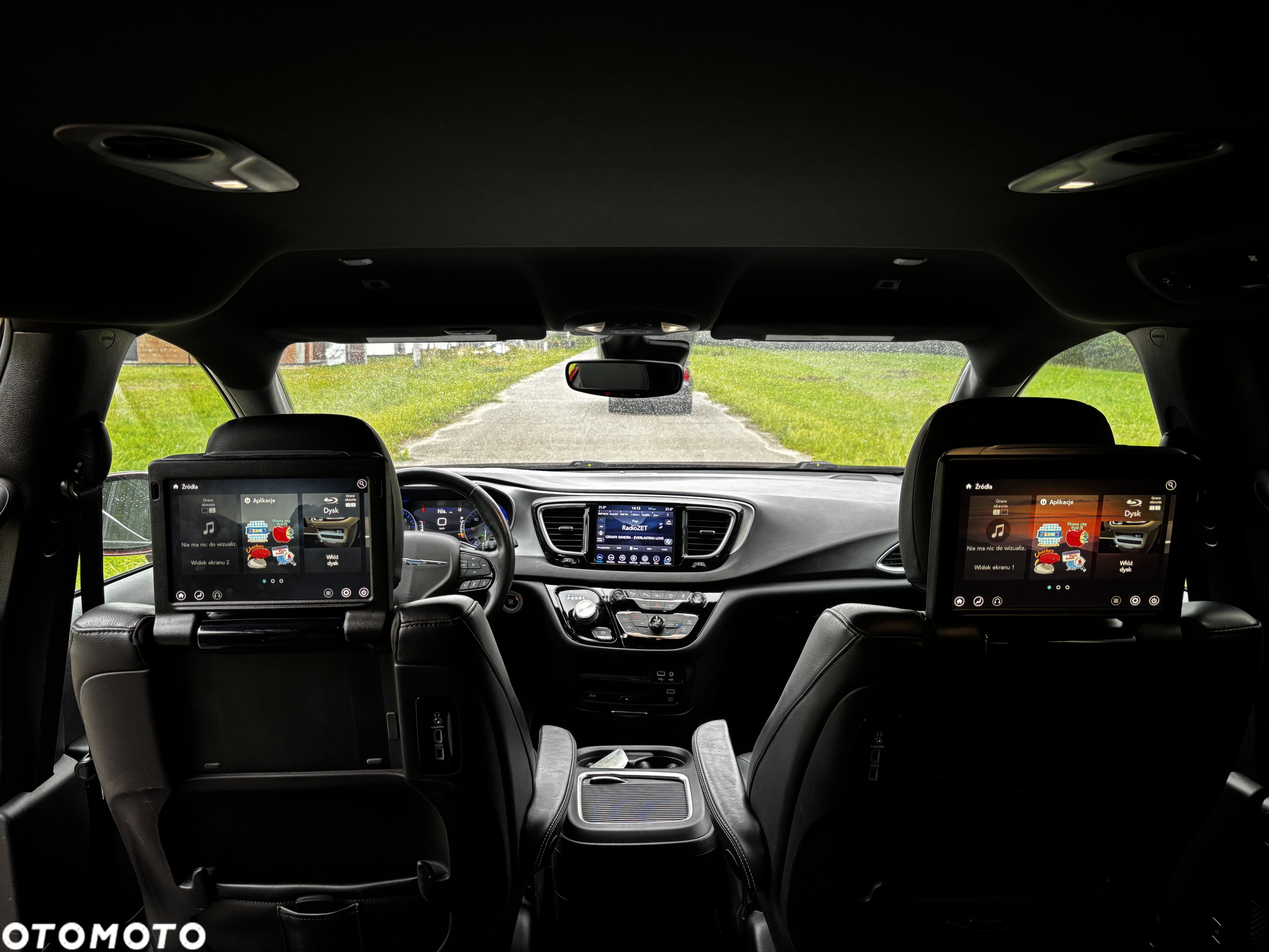 Chrysler Pacifica - 7