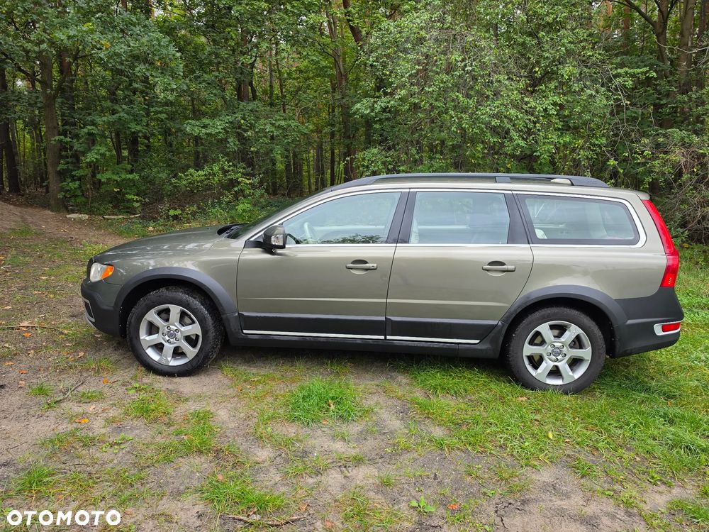 Volvo XC 70 - 1