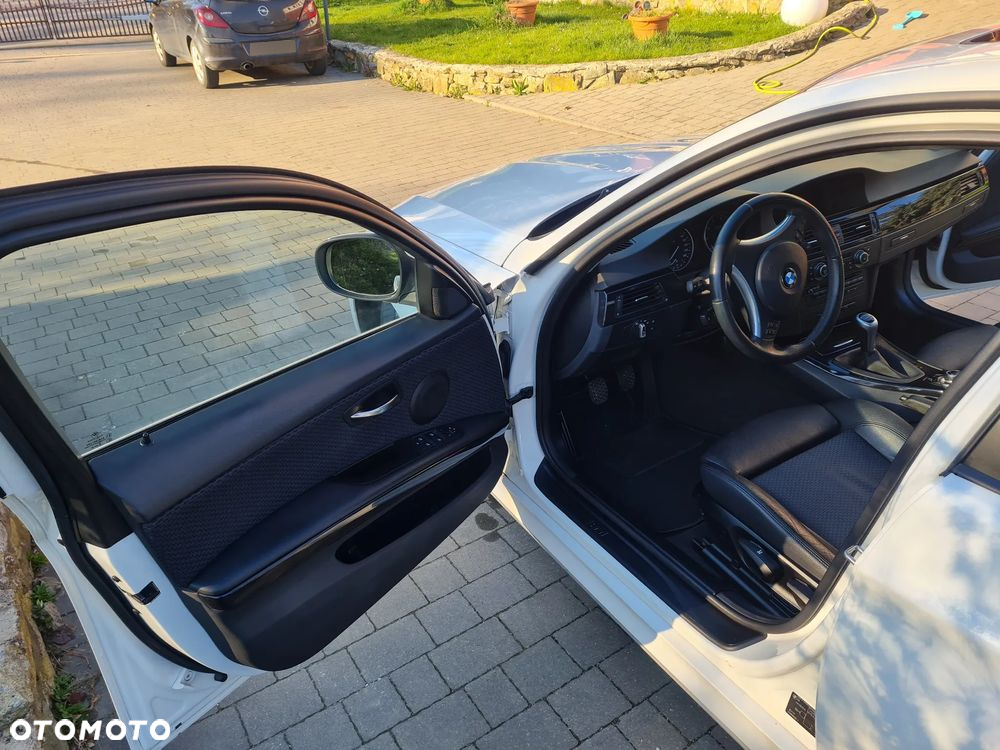 BMW Seria 3 318i - 10