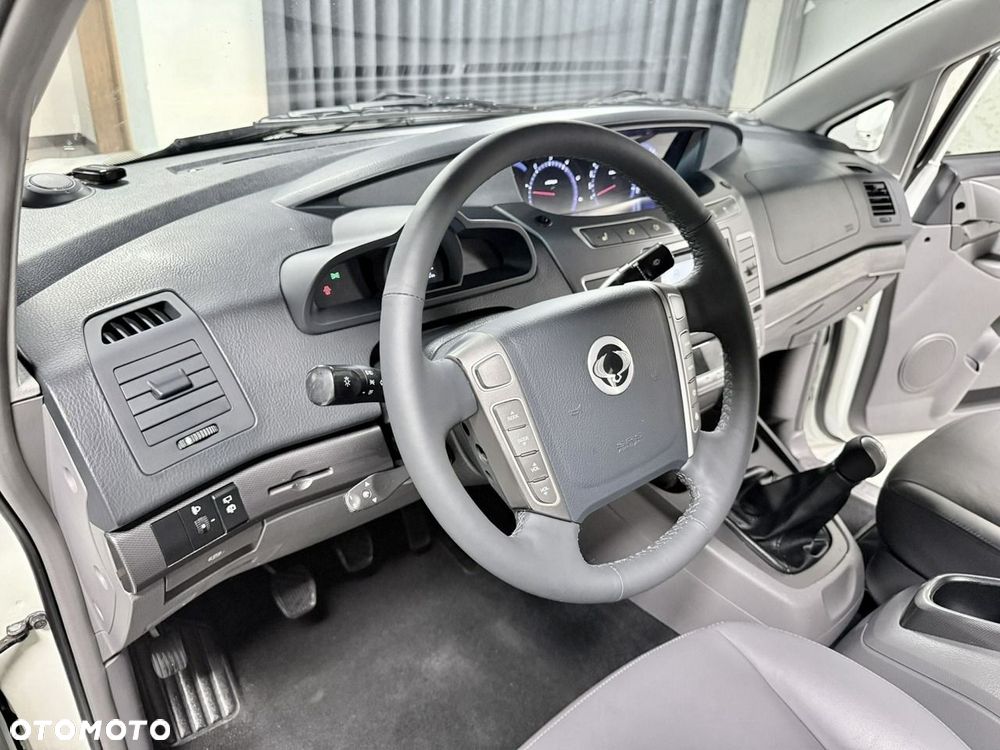SsangYong/KGM Rodius 2.0 e-XDi200 Sapphire - 25