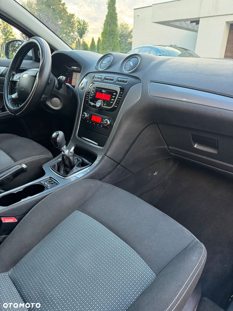 Ford Mondeo 1.6 TDCi Business Edition - 27