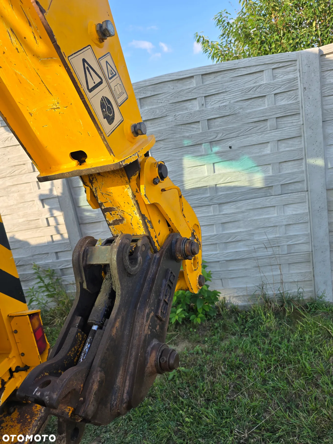 JCB - 13