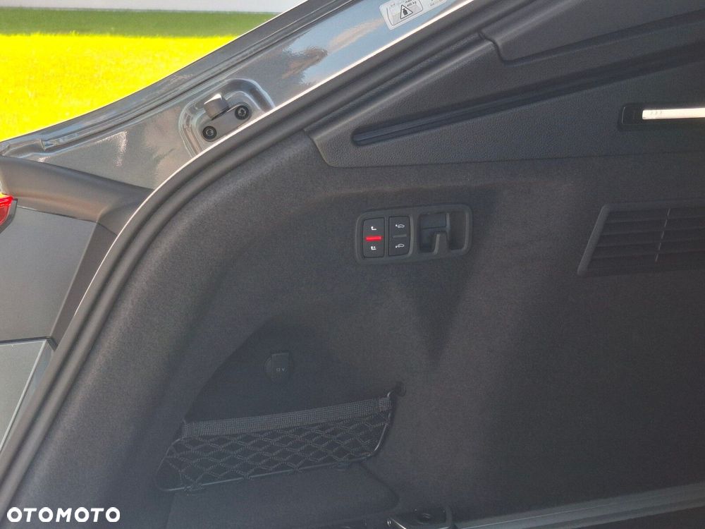 Audi Q8 - 11
