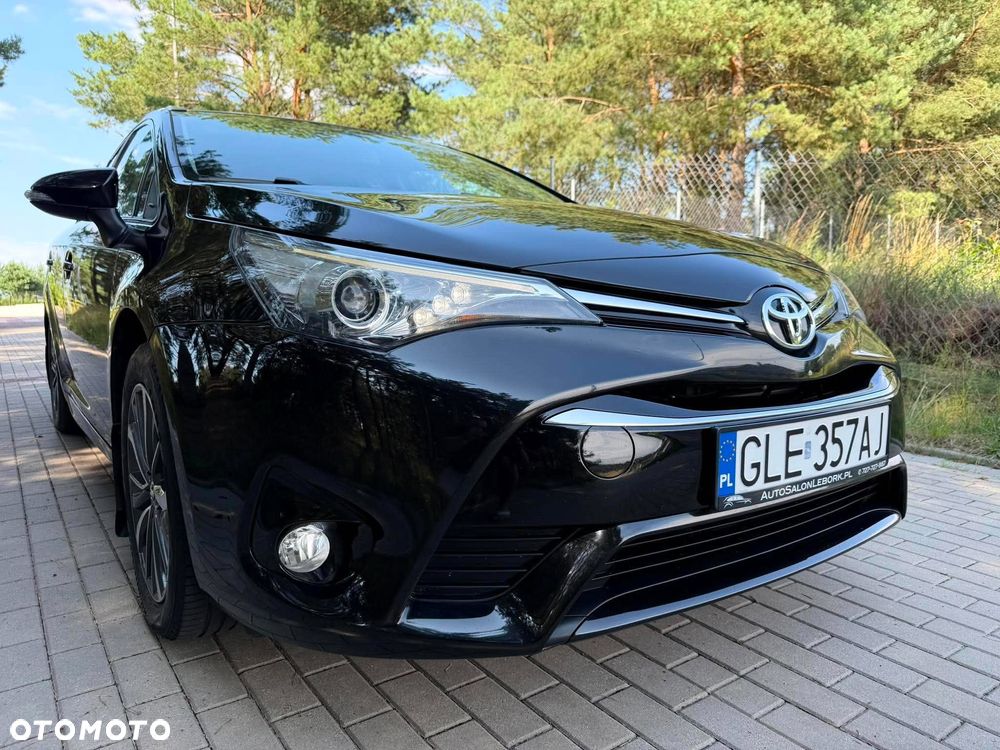 Toyota Avensis 1.8 Premium MS - 9