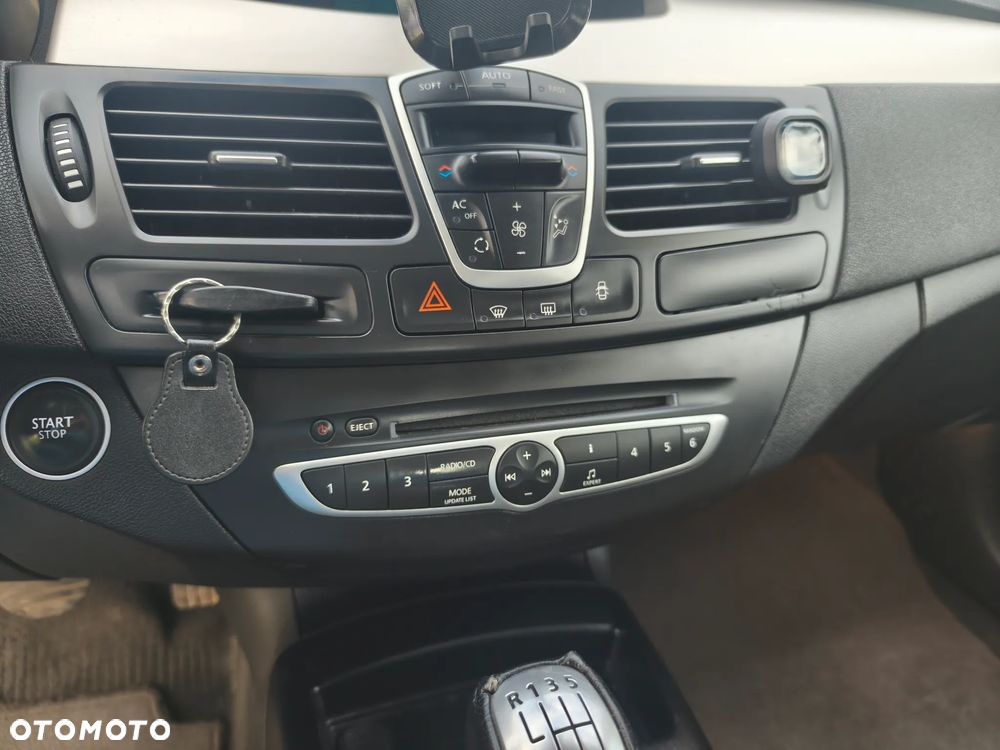 Renault Laguna 2.0 Authentique - 10