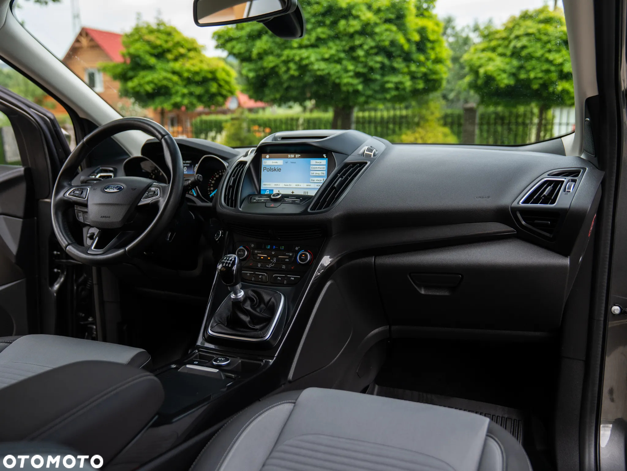 Ford Kuga 2.0 TDCi 2x4 Business Edition - 31